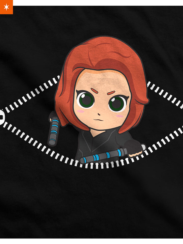 Fandomaniax - Baby Black Widow Peeking Maternity T-Shirt