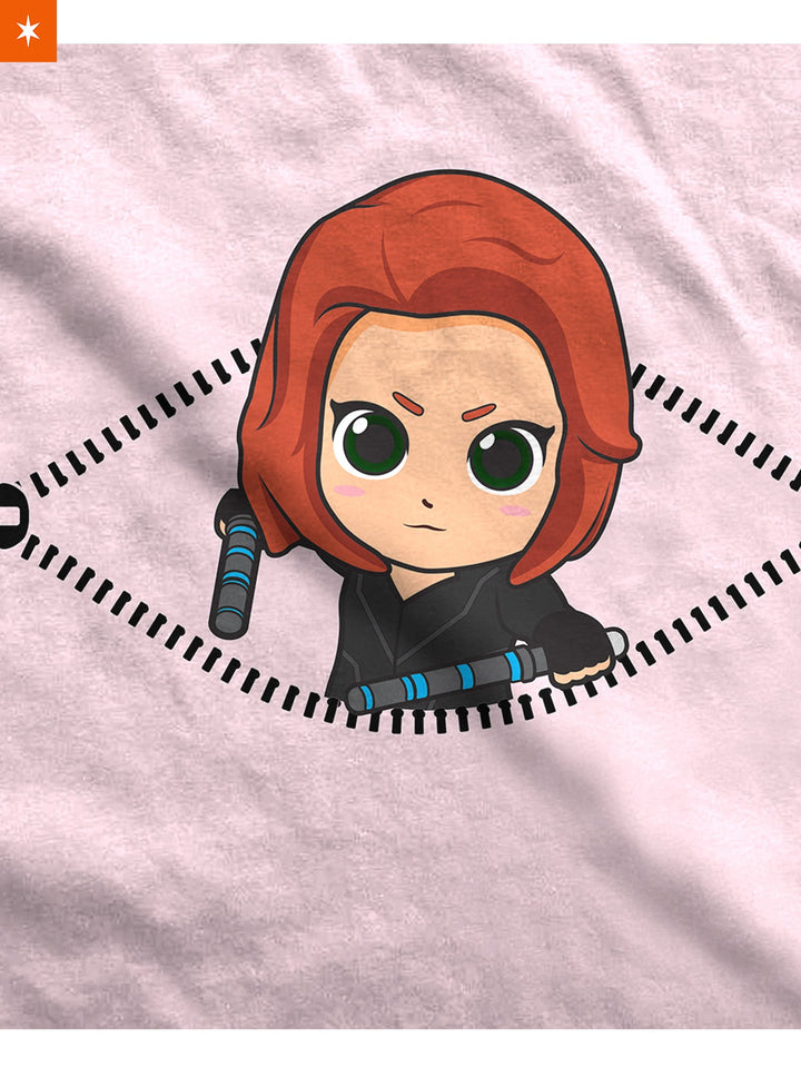 Fandomaniax - Baby Black Widow Peeking Maternity T-Shirt