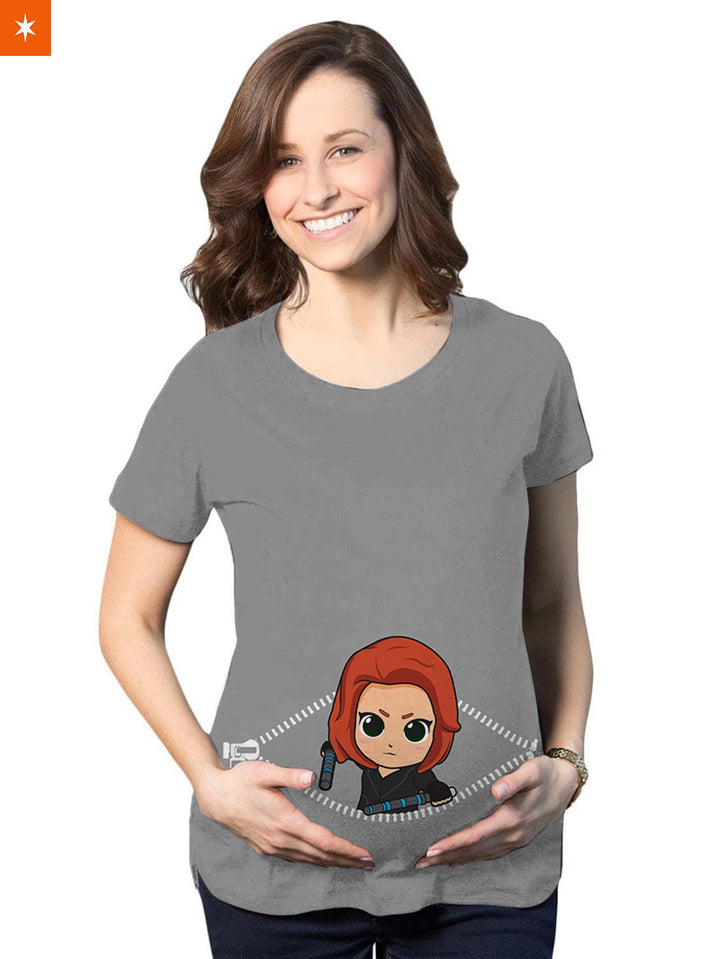 Fandomaniax - Baby Black Widow Peeking Maternity T-Shirt