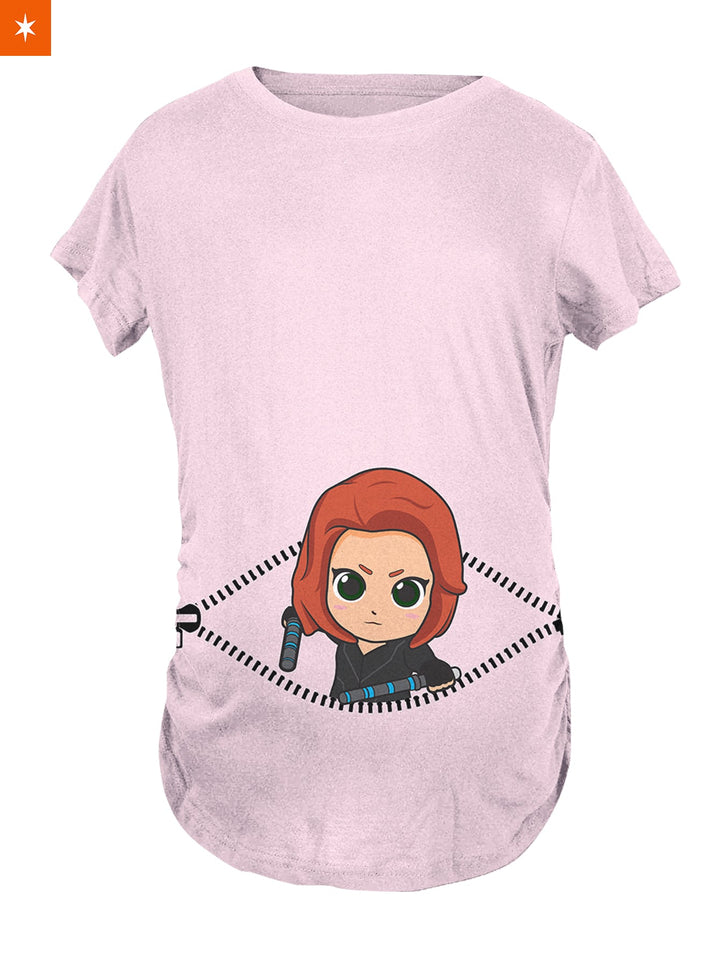 Fandomaniax - Baby Black Widow Peeking Maternity T-Shirt