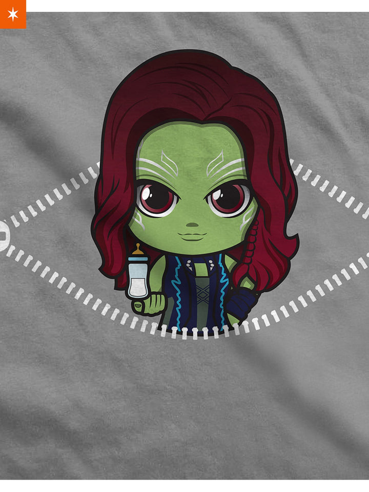 Fandomaniax - Baby Gamora Peeking Maternity T-Shirt