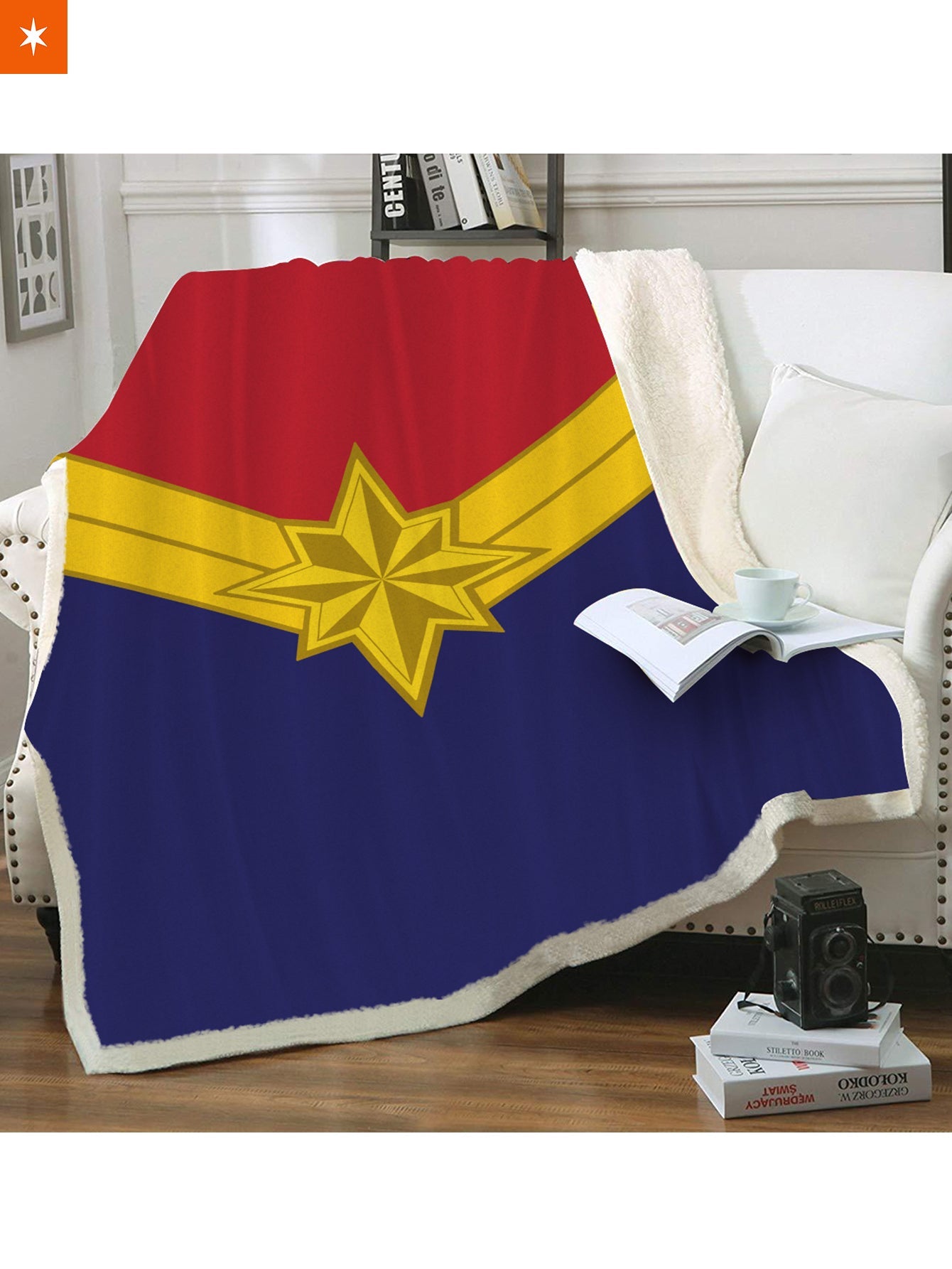 Fandomaniax - Captain Marvel Throw Blanket