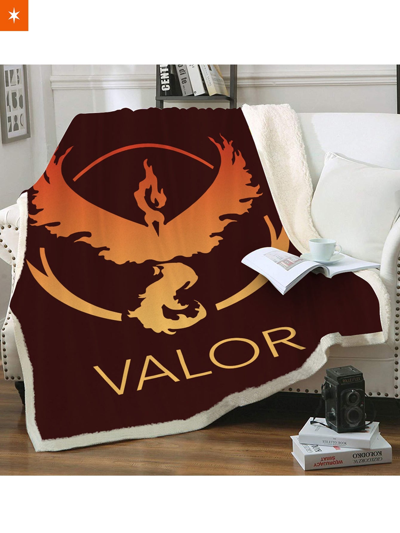 Fandomaniax - Team Valor Throw Blanket